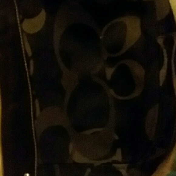 Blk coach - Picture 1 of 2